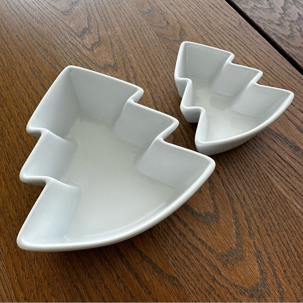Crate&Barrel Christmas Tree Candy Bowl Dishes White Ceramic Festive Holiday - Picture 5 of 6